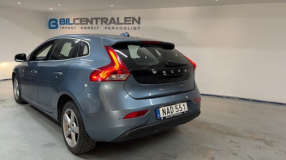 Volvo V40 7 of 20