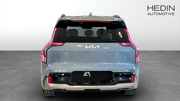 Kia EV9 7 of 9