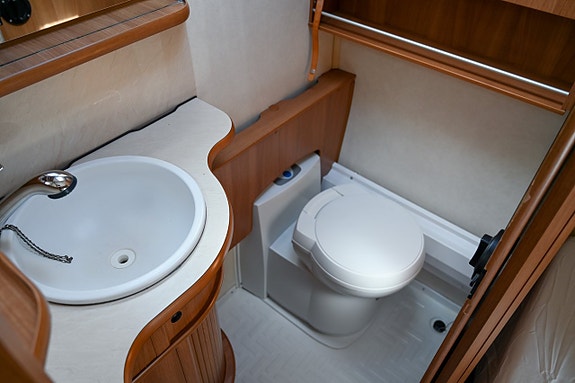 Kabe Royal 720 GXL KS Markis AC Fukttestad 10 of 20