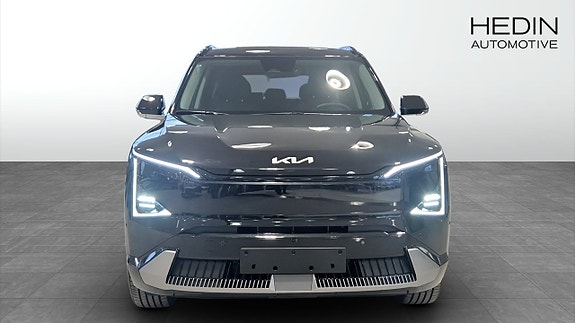 Kia EV5 2 of 12