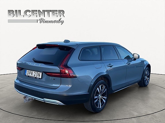 Volvo V90 Cross Country 5 of 5