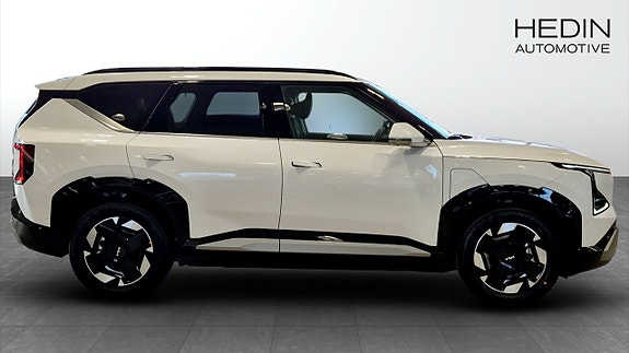 Kia EV5 4 of 12