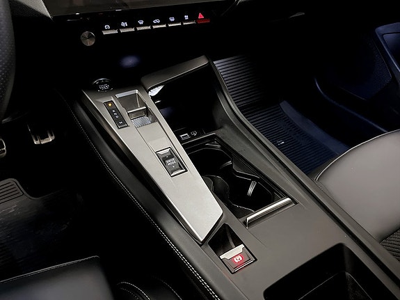 Peugeot 408 10 of 17