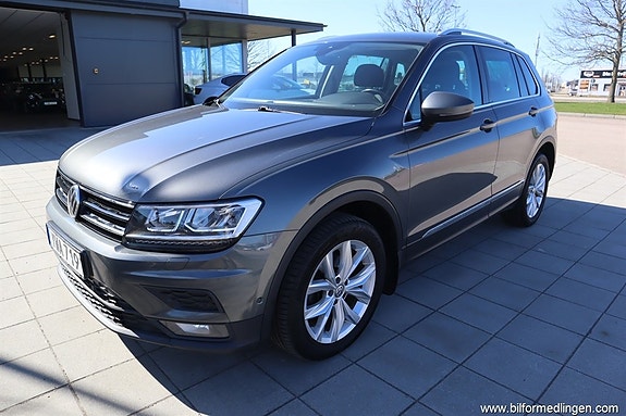 Volkswagen Tiguan 2 of 17