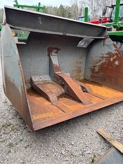 Högtippande skopa Stora BM