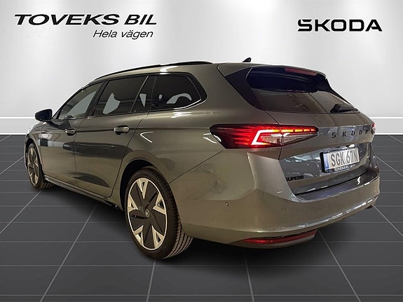 Skoda Superb 3 of 15
