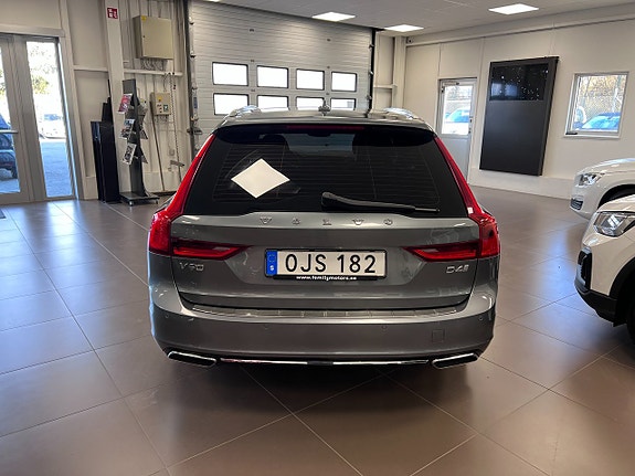 Volvo V90 4 of 5