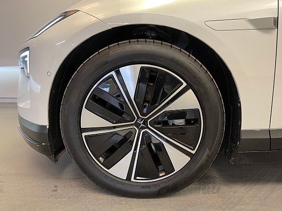 Polestar 4 17 of 17