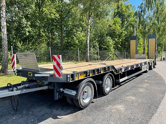 NC 4-axlad Maskinsläp 38T