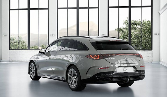 Mercedes-Benz CLA350 4 of 5