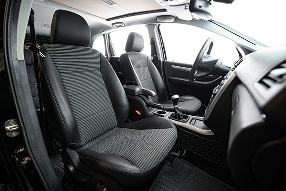 Mercedes-Benz B200 16 of 25