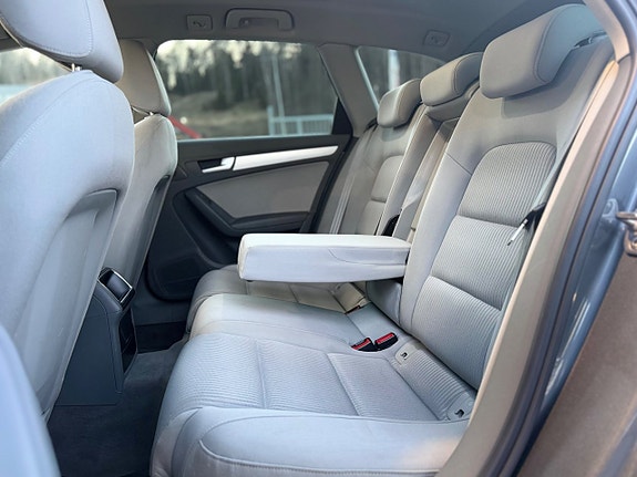 Audi A4 14 of 19
