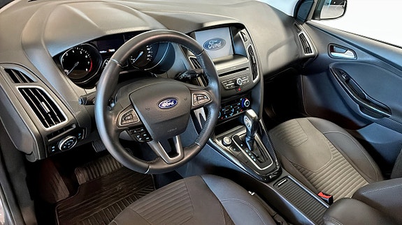 Ford Focus 12 of 12