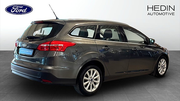 Ford Focus 2 of 5