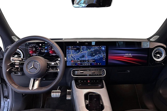 Mercedes-Benz GLB250+ 8 of 13