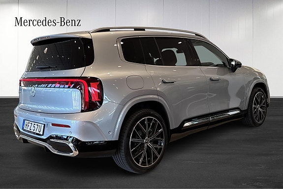 Mercedes-Benz GLB250+ 4 of 5