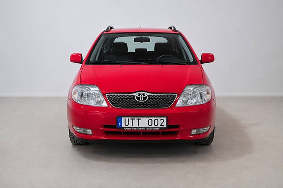 Toyota Corolla 3 of 5