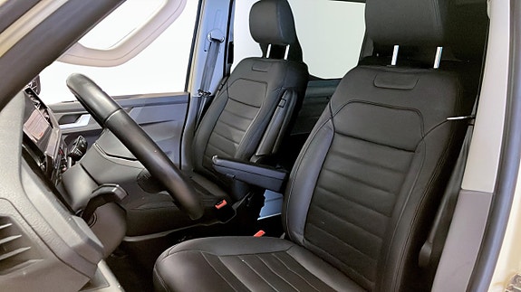 Volkswagen Transporter 8 of 15