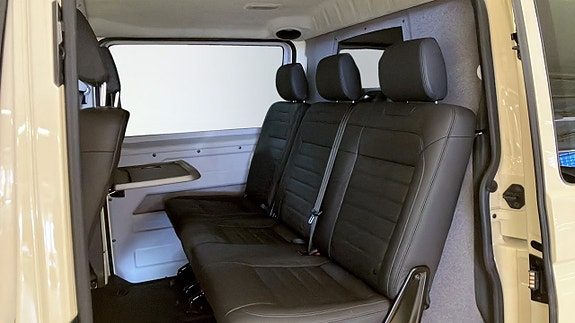 Volkswagen Transporter 12 of 15