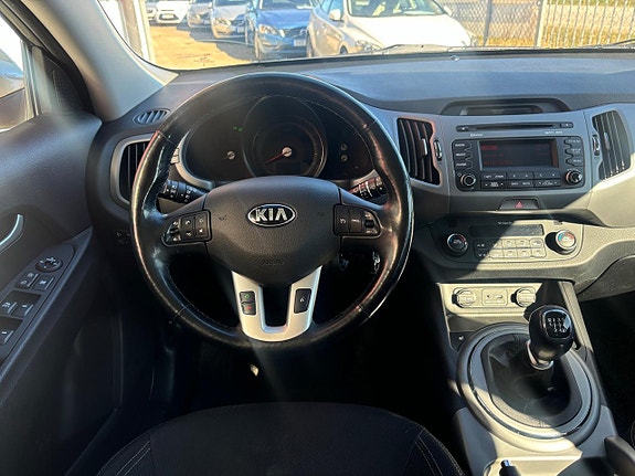 Kia Sportage 10 of 21