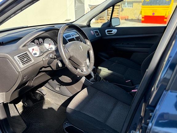 Peugeot 307 10 of 11