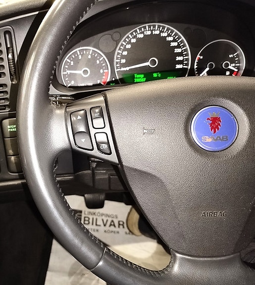 Saab 9-5 16 of 27