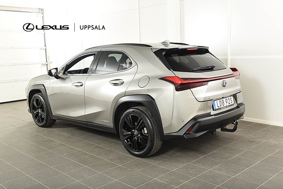 Lexus UX250h 3 of 21