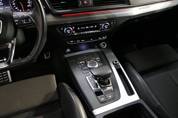 Audi Q5 11 of 27