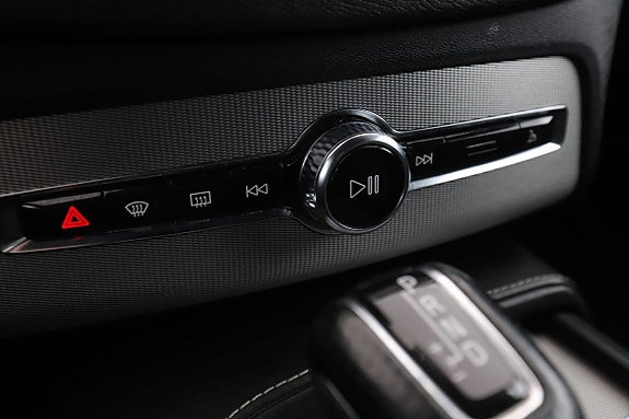 Volvo XC90 24 of 30