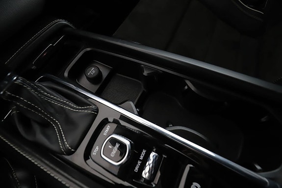 Volvo XC90 27 of 30