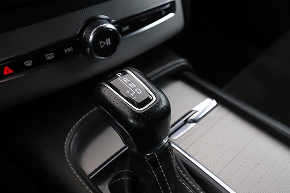 Volvo XC90 25 of 30