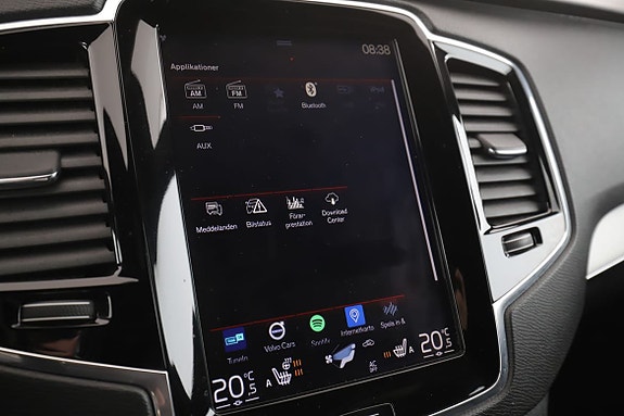 Volvo XC90 19 of 30