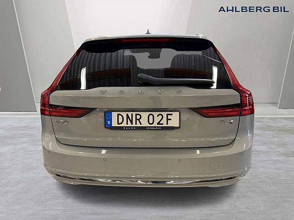 Volvo V90 12 of 16