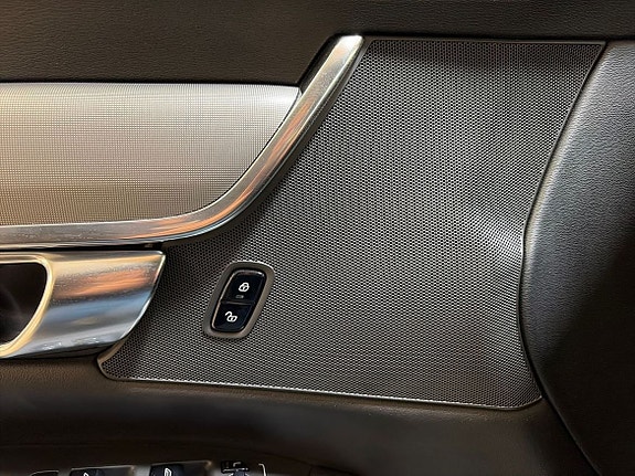 Volvo V90 4 of 16