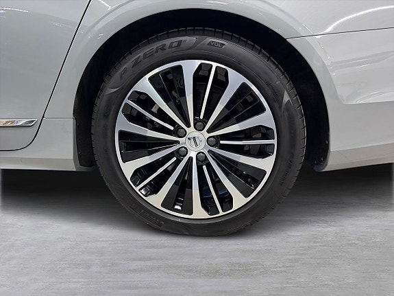 Volvo V90 3 of 16