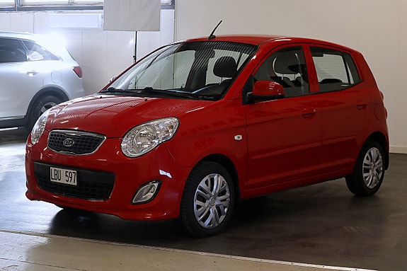 Kia Picanto 2 of 15