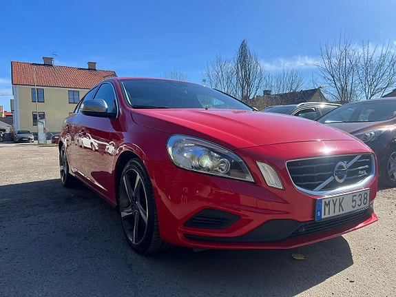 Volvo S60 3 of 5