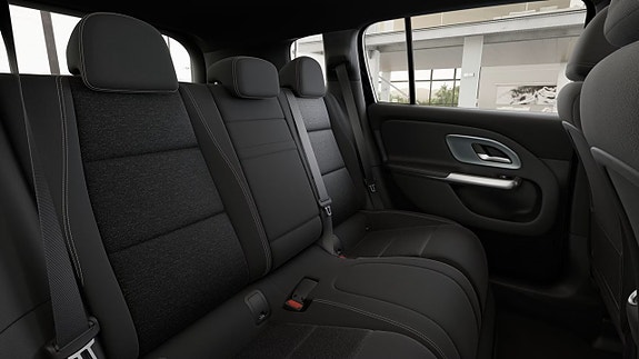 Mercedes-Benz GLB250+ 7 of 8