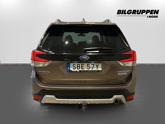 Subaru Forester 5 of 17
