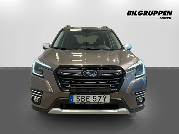Subaru Forester 3 of 5