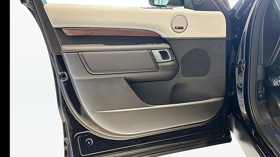 Land Rover Discovery 11 of 13