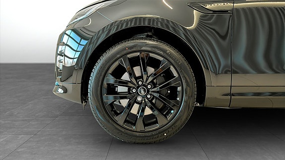 Land Rover Discovery 9 of 13