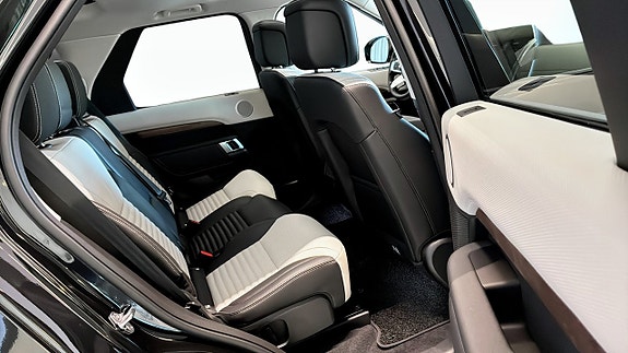 Land Rover Discovery 5 of 5