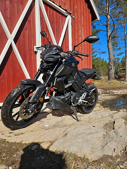 Yamaha MT-125 3 of 4