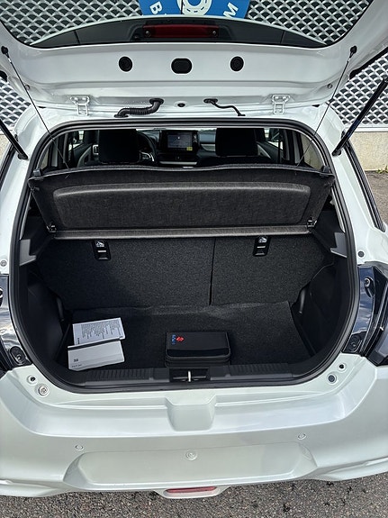 Suzuki Swift 11 of 19
