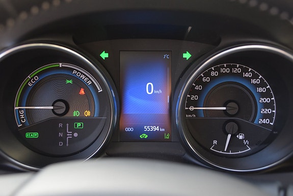 Toyota Auris 18 of 25