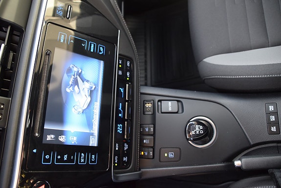 Toyota Auris 15 of 25