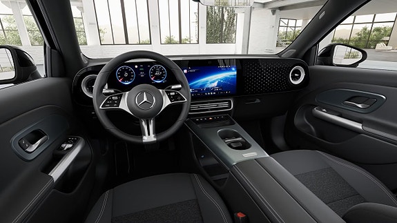 Mercedes-Benz GLB350 4 of 7