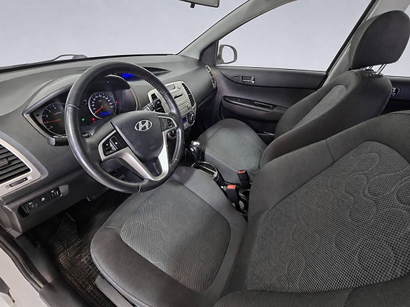 Hyundai i20 8 of 20