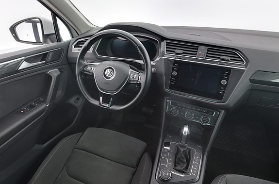 Volkswagen Tiguan 8 of 17